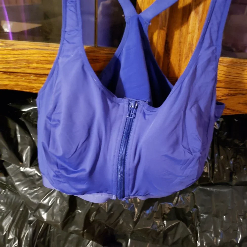 Bras - Picture 1 of 10